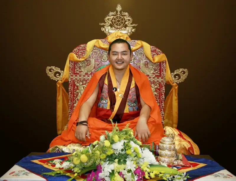 Tiểu sử Phật sống Đức Nhiếp Chính Vương Gyalwa Dokhampa